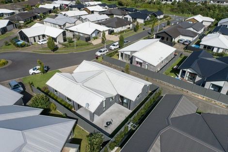 Photo of property in 9 Simms Close, Pyes Pa, Tauranga, 3112