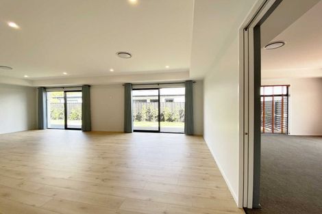 Photo of property in 22 Kirkland Crescent, Harewood, Christchurch, 8051