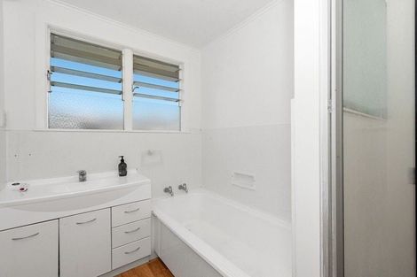 Photo of property in 74 Aurora Terrace, Hillcrest, Hamilton, 3216