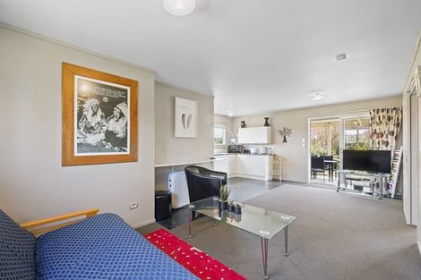 Photo of property in 32 Arthur Road, Paraite, New Plymouth, 4373