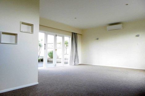 Photo of property in 92 Seatoun Heights Road, Seatoun, Wellington, 6022