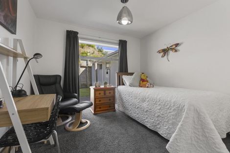 Photo of property in 17a Heta Road, Highlands Park, New Plymouth, 4312