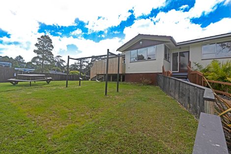 Photo of property in 1 Shale Avenue, Massey, Auckland, 0614