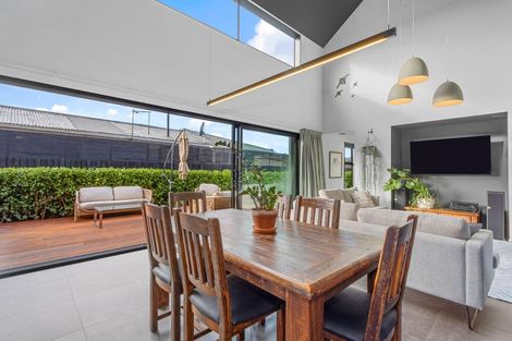 Photo of property in 5a Cherry Place, Casebrook, Christchurch, 8051