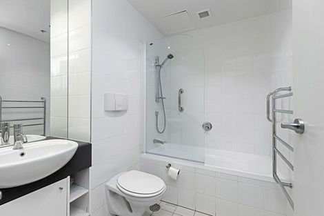 Photo of property in Sanctum Apartment, 10 Ebor Street, Te Aro, Wellington, 6011