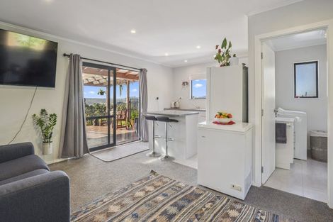 Photo of property in 82 Pinchgut Road, Kaukapakapa, 0873