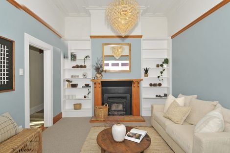 Photo of property in 12 Sale Street, Napier South, Napier, 4110