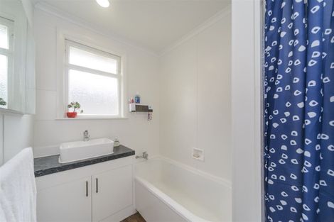 Photo of property in 5b Bradford Place, Awapuni, Palmerston North, 4412