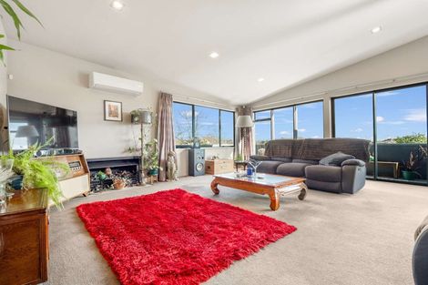 Photo of property in 2 Honeysuckle Lane, Ohauiti, Tauranga, 3112
