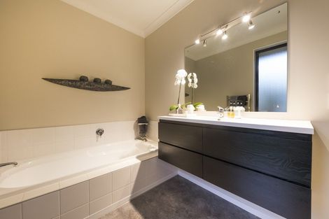 Photo of property in 5 Wake Place, Aokautere, Palmerston North, 4471