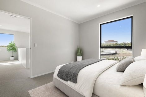 Photo of property in 8/7 Parapara Place, Albany, 0632