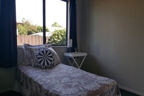 Photo of property in 23a Garland Drive, St Andrews, Hamilton, 3200