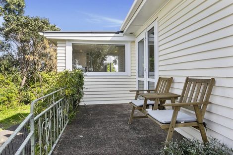 Photo of property in 43 Vipond Road, Stanmore Bay, Whangaparaoa, 0932