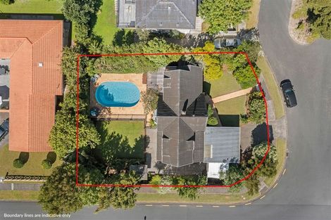 Photo of property in 2 Fitzpatrick Place, Chatswood, Auckland, 0626