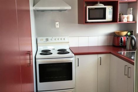 Photo of property in 9 Alston Avenue, Kelston, Auckland, 0602