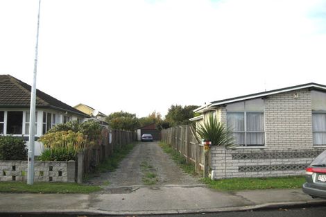 Photo of property in 21 Nyoli Street, Northcote, Christchurch, 8052