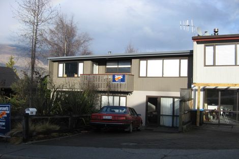 Photo of property in 2b Thorn Crescent, Fernhill, Queenstown, 9300