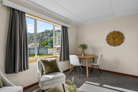 Photo of property in 5 Parkers Road, Tahunanui, Nelson, 7011