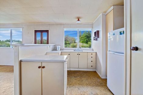 Photo of property in 10 Hannah Road, Hannahs Bay, Rotorua, 3010
