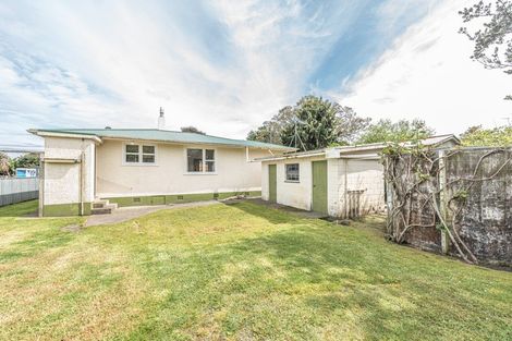 Photo of property in 51 Wikitoria Road, Putiki, Whanganui, 4501