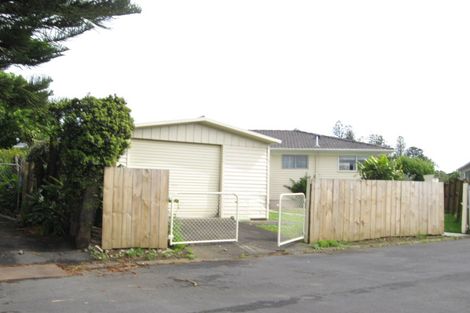 Photo of property in 9 Kelburn Lane, Mangere, Auckland, 2022