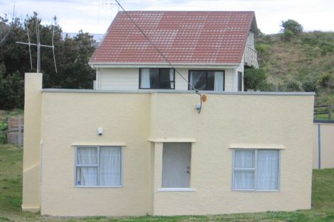 Photo of property in 8 Trafalgar Street, Foxton Beach, Foxton, 4815