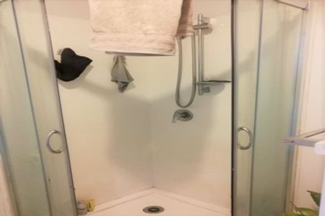 Photo of property in 16 Trinidad Road, Sunnynook, Auckland, 0620