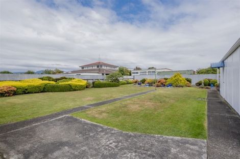 Photo of property in 18 Bledisloe Street, Levin, 5510