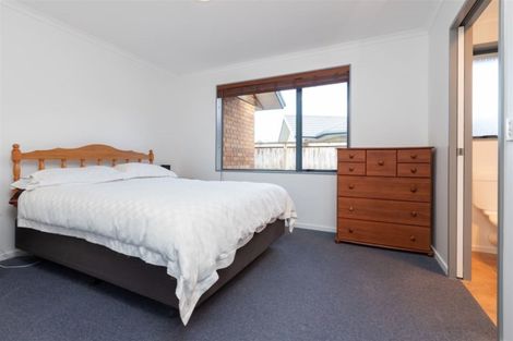 Photo of property in 4 Highbury Place, Nawton, Hamilton, 3200