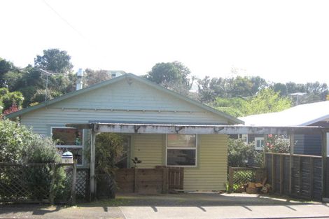Photo of property in 10 Aubrey Street, New Plymouth, 4310