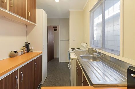 Photo of property in 28 Glynnbrooke Street, Te Atatu South, Auckland, 0610