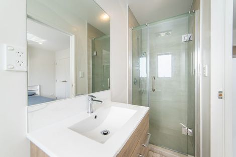 Photo of property in 2/20 Eban Avenue, Hillcrest, Auckland, 0627