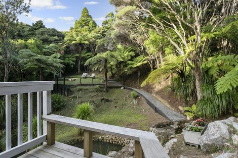 Photo of property in 110 Piha Road, Piha, New Lynn, 0772
