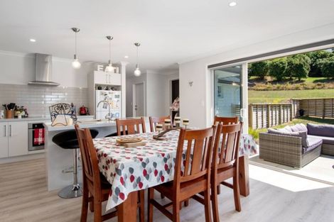 Photo of property in 22 Lakeside Terrace, Omokoroa, 3114