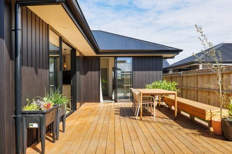 Photo of property in 85 Freedom Drive, Kelvin Grove, Palmerston North, 4470