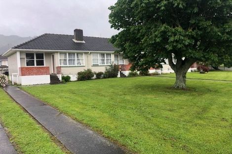 Photo of property in 25-35 Butler Street, Naenae, Lower Hutt, 5011