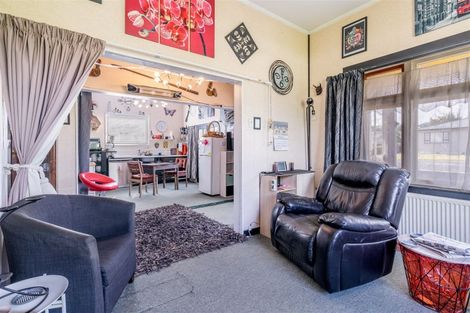 Photo of property in 16 Irving Street, Gore, 9710