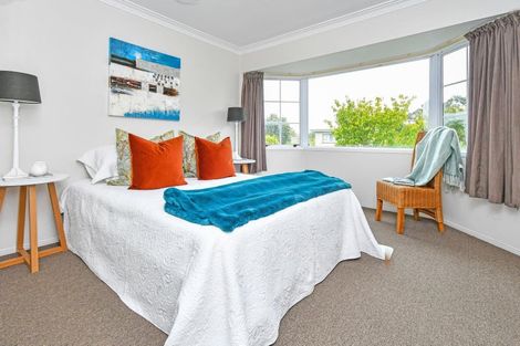 Photo of property in 1/55 Scenic Drive, Hillpark, Auckland, 2102