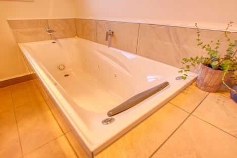 Photo of property in 31 Whitcombe Terrace, Hokitika, 7810