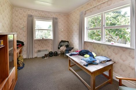 Photo of property in 2059 State Highway 16, Helensville, 0875