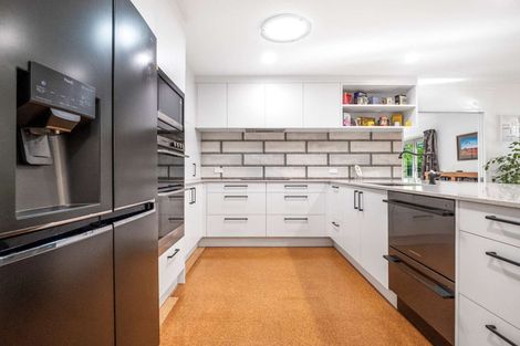 Photo of property in 15 Awaroa Stream Drive, Waiuku, 2123