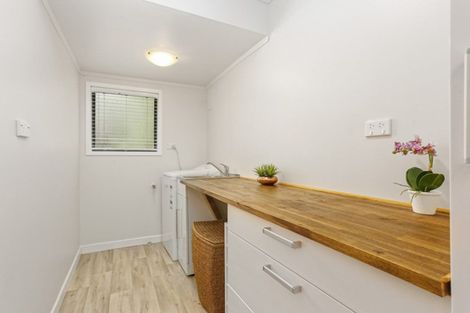 Photo of property in 27 Awhiorangi Promenade, Swanson, Auckland, 0816