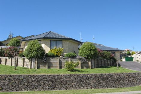Photo of property in 41 Village Park Drive, Welcome Bay, Tauranga, 3112