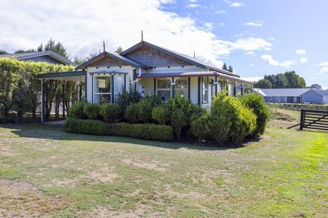 Photo of property in 164 Mapara Road, Acacia Bay, Taupo, 3385