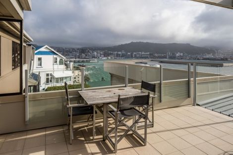 Photo of property in 9/9 Wilkinson Street, Oriental Bay, Wellington, 6011