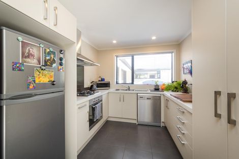 Photo of property in 15 Thomson Street, West End, Palmerston North, 4412