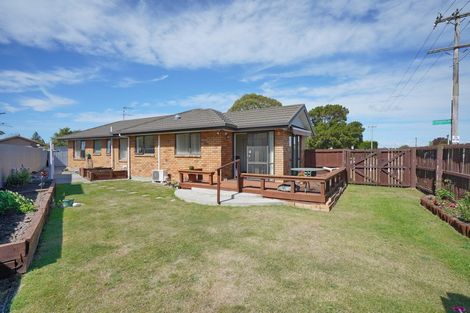 Photo of property in 20 School Road, Woodend, 7610