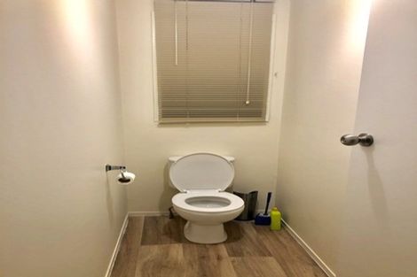 Photo of property in 2/21 Sarajevo Place, Massey, Auckland, 0614