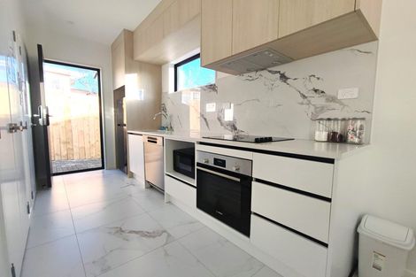 Photo of property in 1/25 Abbotleigh Avenue, Te Atatu Peninsula, Auckland, 0610