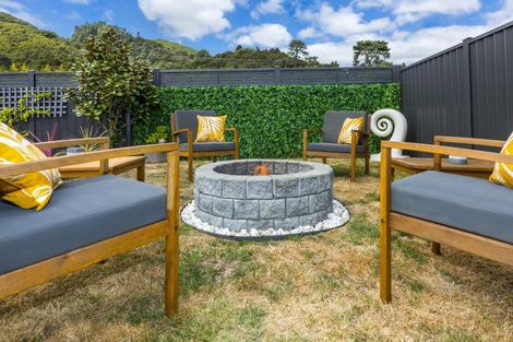 Photo of property in 23 Salisbury Crescent, Wallaceville, Upper Hutt, 5018